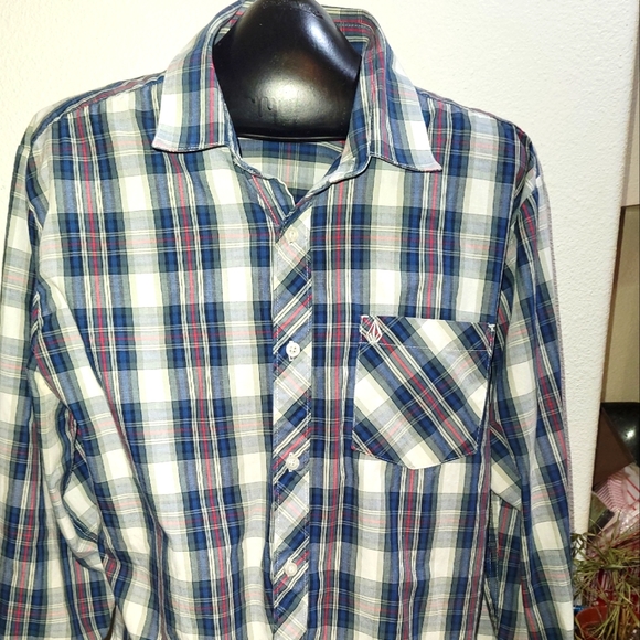 Volcom Other - Volcom long sleeve shirt